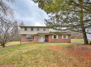 75 Pine Cove Ct, Lehighton, PA 18235