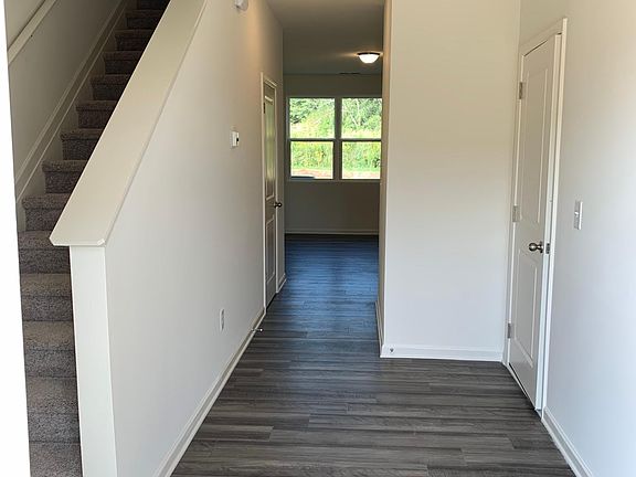 2nd image of 303 Penn Station Way