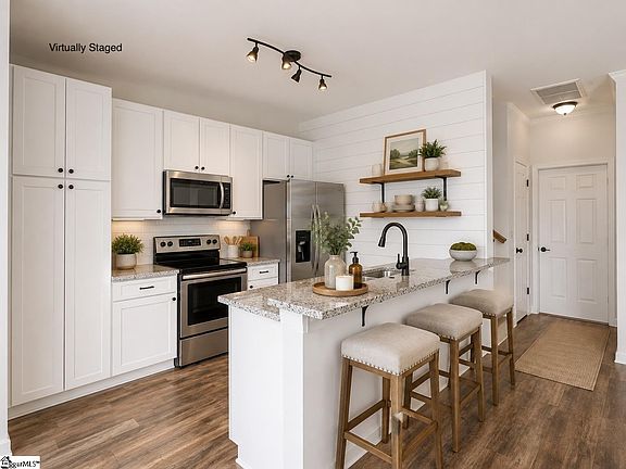 5th image of 608 Glassyrock Ct