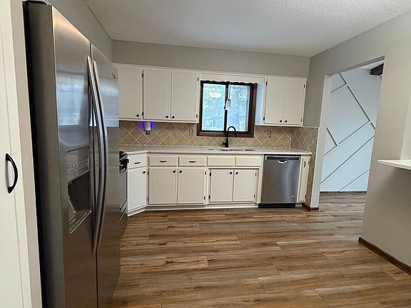 5th image of 8925 Bass Creek Ct