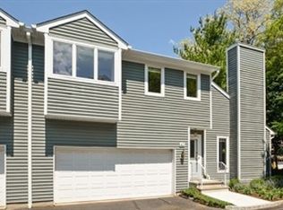 40 Meadowview Ln, Berkeley Heights, NJ 07922