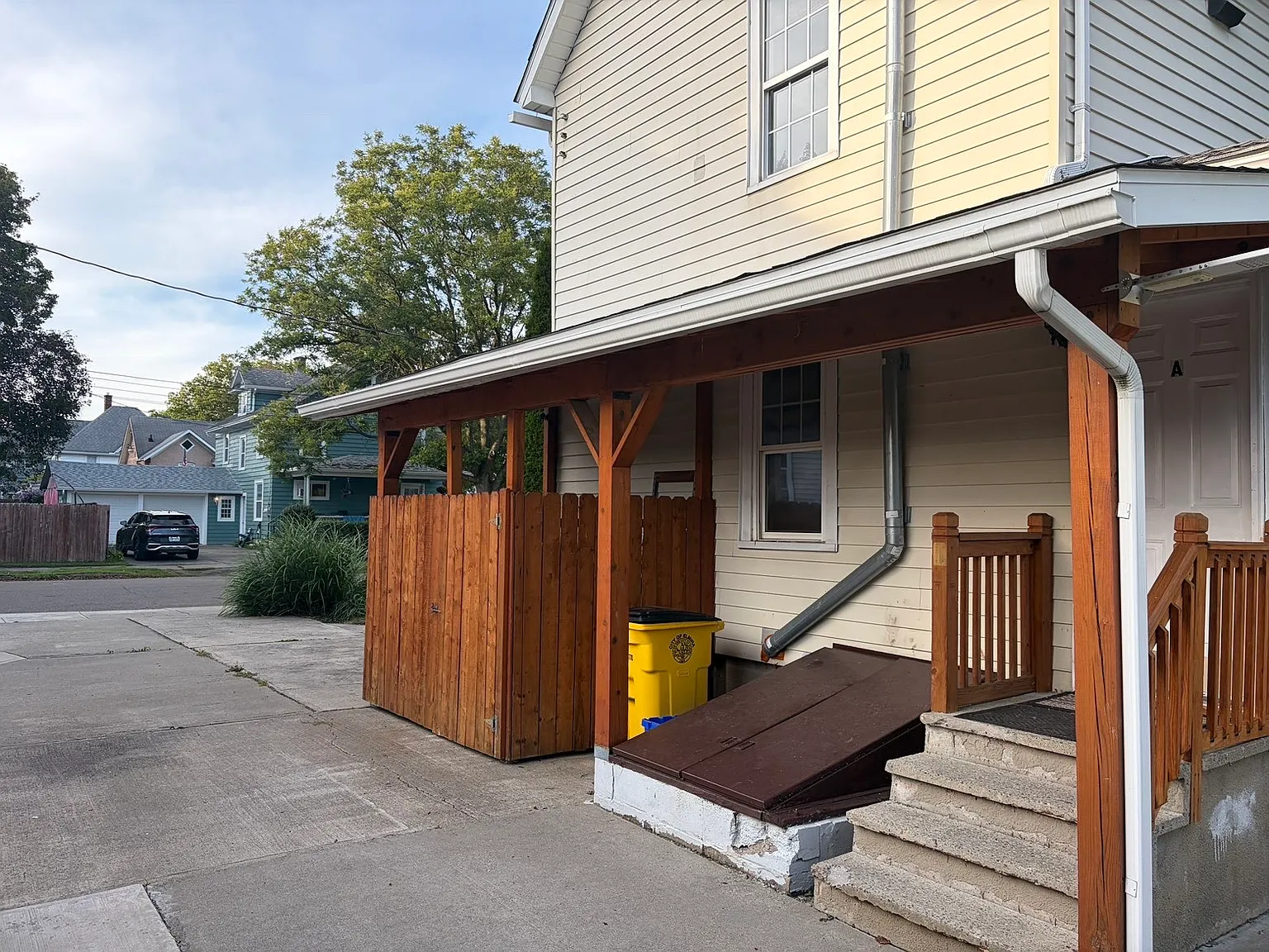 2 bed, 950 sqft, $1,250 — Photo 2