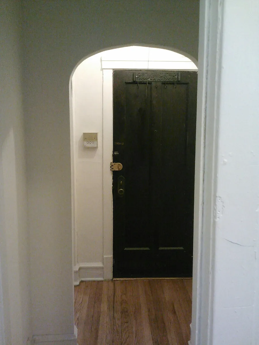 Building Photo - 6347 N Magnolia Ave #3M