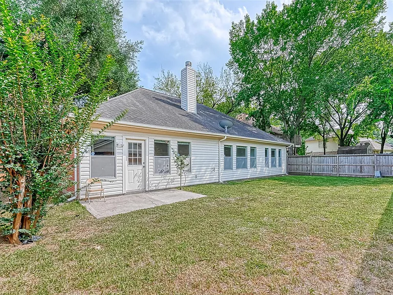 4126 Surreydon Dr — Photo 21