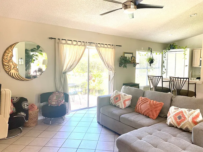 15640 Kensington Trl — Photo 8