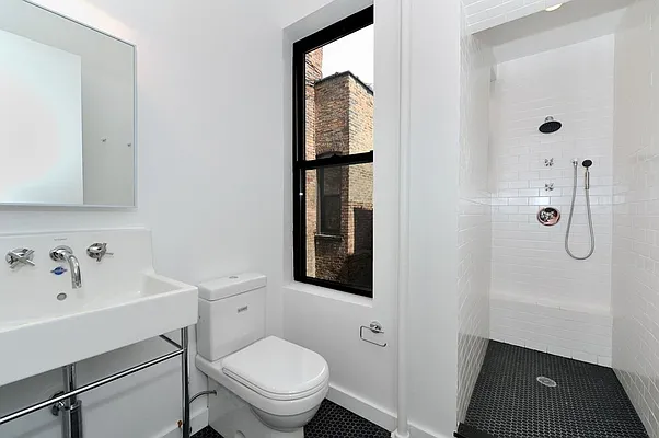 Rented by Aether Property Group | media 13