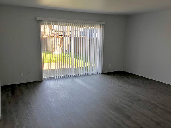 4th image of 1117 Bismarck Dr