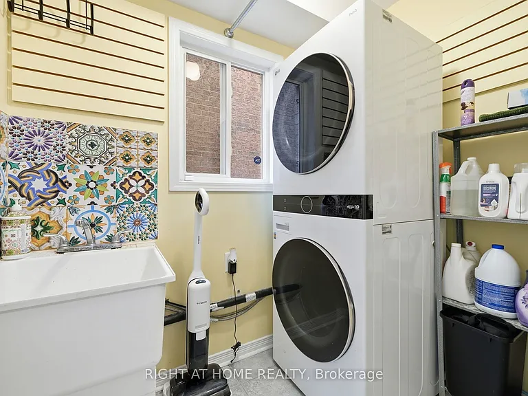 1209 Mary Lou St — Photo 10