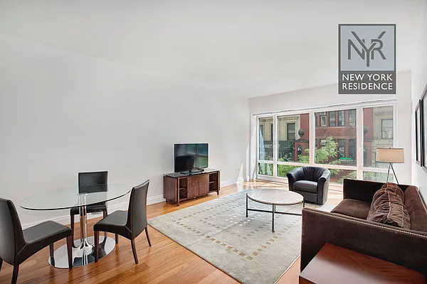 Rented by New York Residence | media 9