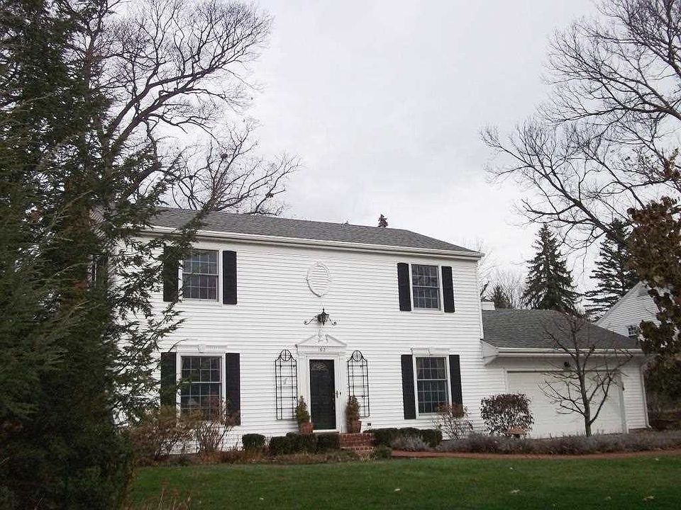 1st image of 1612 Greenbrier Dr