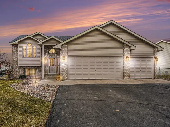 11773 N Meadow Curv, Lindstrom, MN 55045