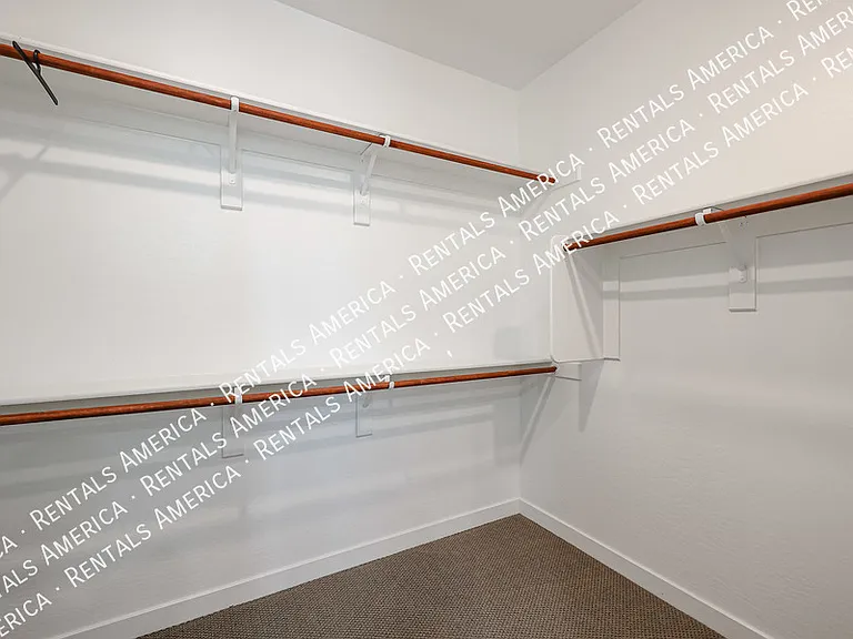 1051 E Armstrong Way — Photo 28