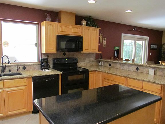5th image of 3438 E Dahlia Dr