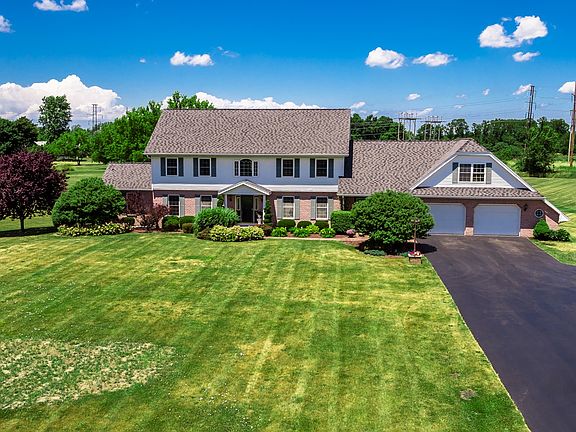 2nd image of 15 Carolotta Dr