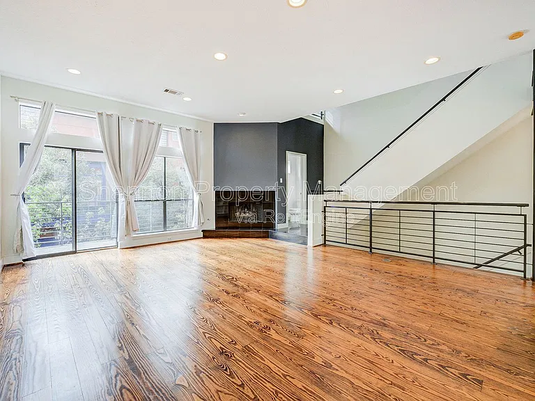1501 California St #C — Photo 5