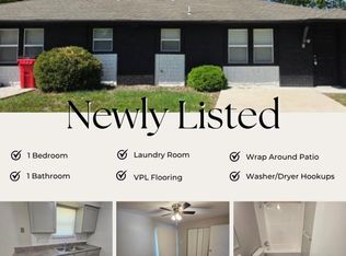 408 NE Westwind Dr, Lees Summit, MO 64086