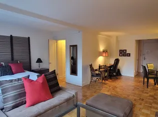 240 East 55th Street 5C image 1 of 6