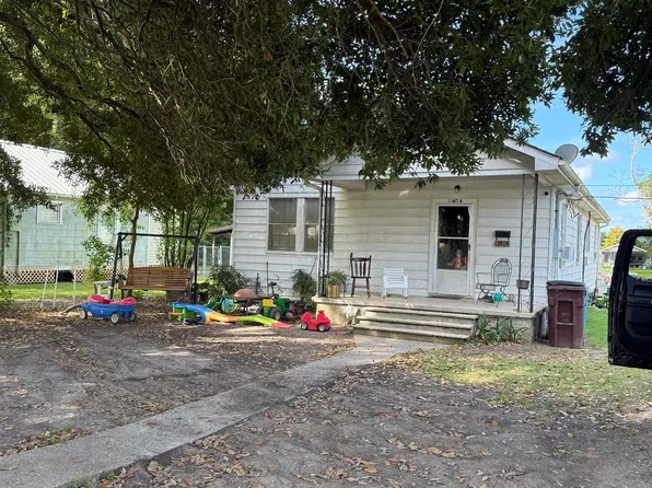 1404 Ridgefield Ave, Thibodaux, LA 70301