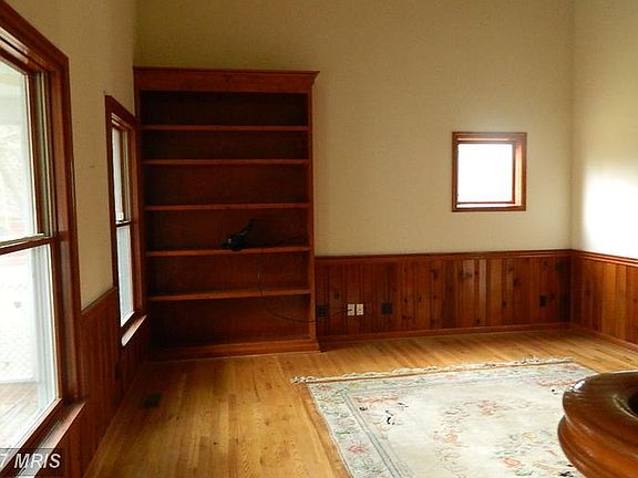4th image of 42422 Laurel Farm Ln