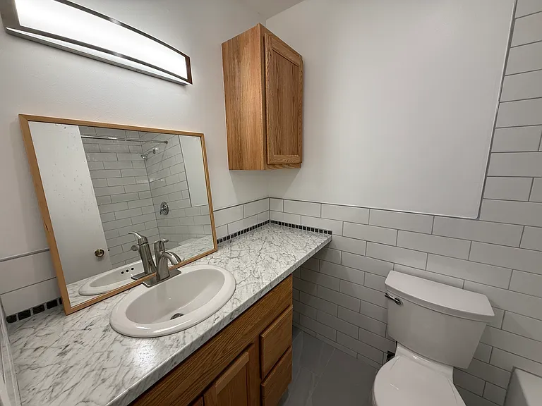 312 Green St #15 — Photo 3