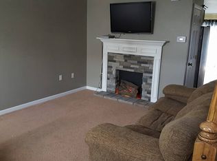 208 Pebble Ln, Bellefonte, PA