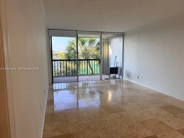 10825 SW 112th Ave #307 — Photo 5