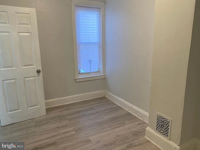 6033 Kershaw St — Photo 5