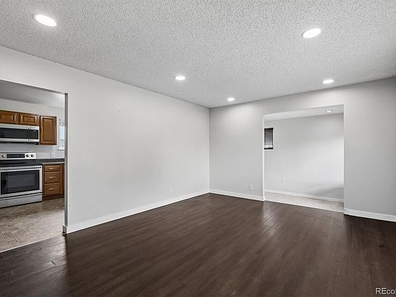 3rd image of 13025 Pensacola Place