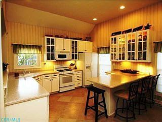 3rd image of 814 Poppy Hills Dr