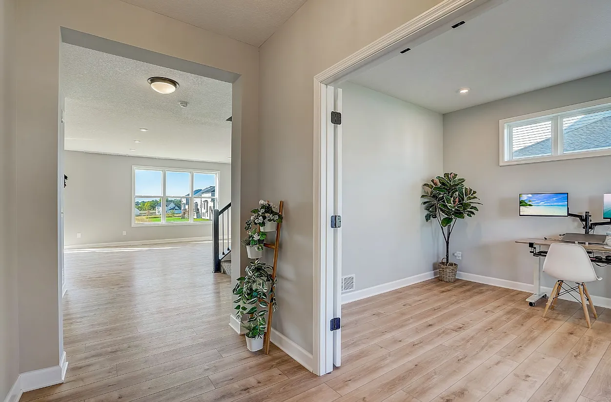 5 bed, 4.5 bath, 3616 sqft, $3,395 — Photo 3