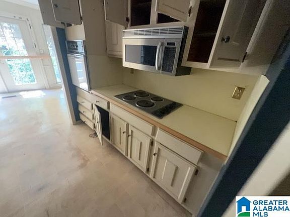 2nd image of 4411 Little River Rd