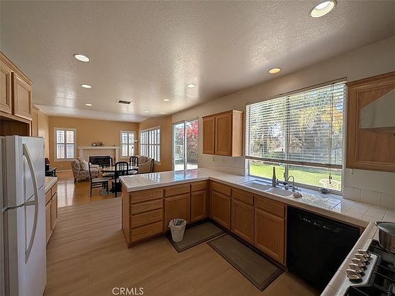 3rd image of 18493 Stonegate Ln