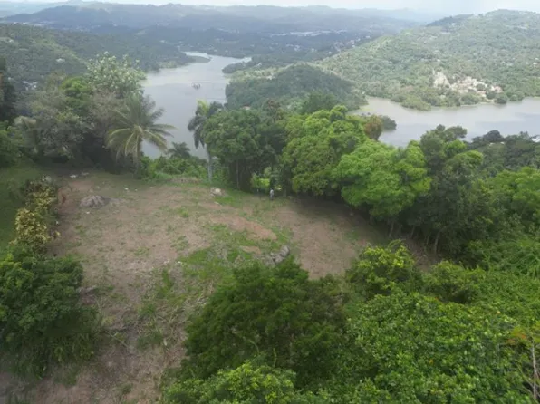 Solar 1 Bo La Gloria Carr 941 Km 13.0 Sector Don Y, Trujillo Alto, PR 00976