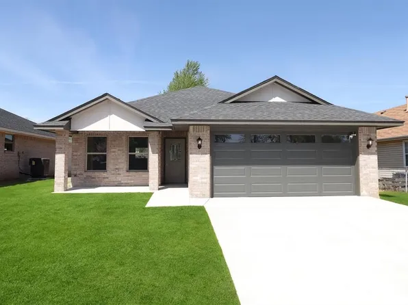 10305 1/2 Saint Patrick Dr, Oklahoma City, OK 73130