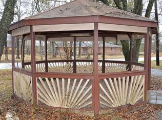 7721 Furay Rd, Houston, TX 77016