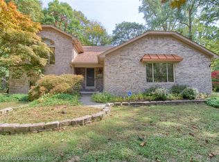 28503 Margaret Ln, New Boston, MI 48164