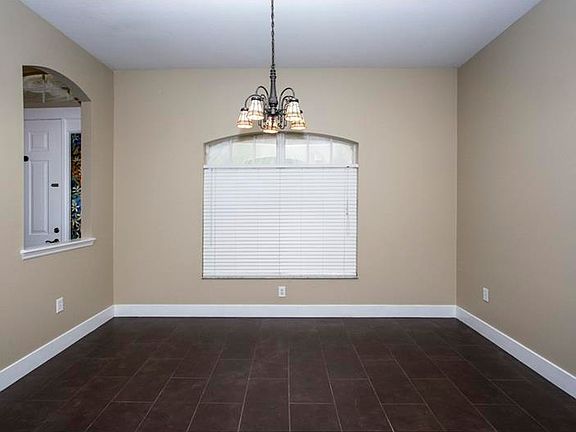 4th image of 2748 Abbey Grove Dr