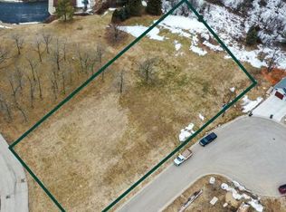 LT2 La Salle Ct, Lake Geneva, WI 53147