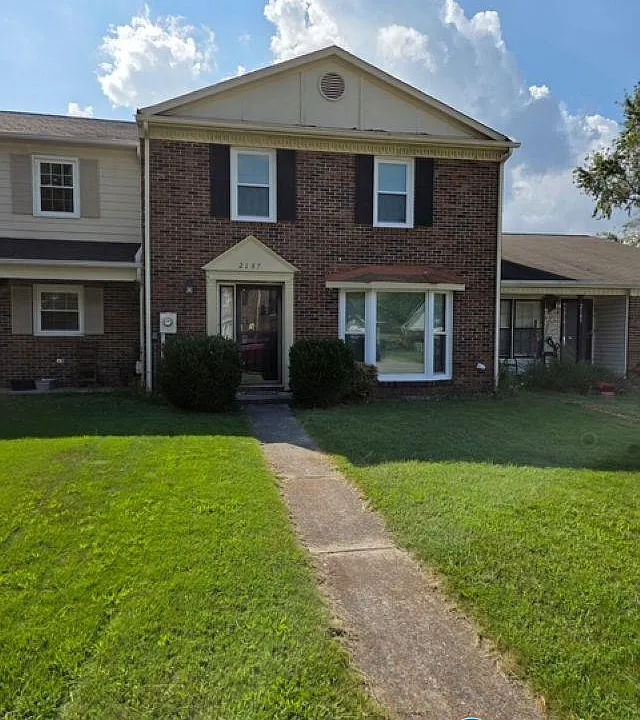 2187 Westbury Ct SW