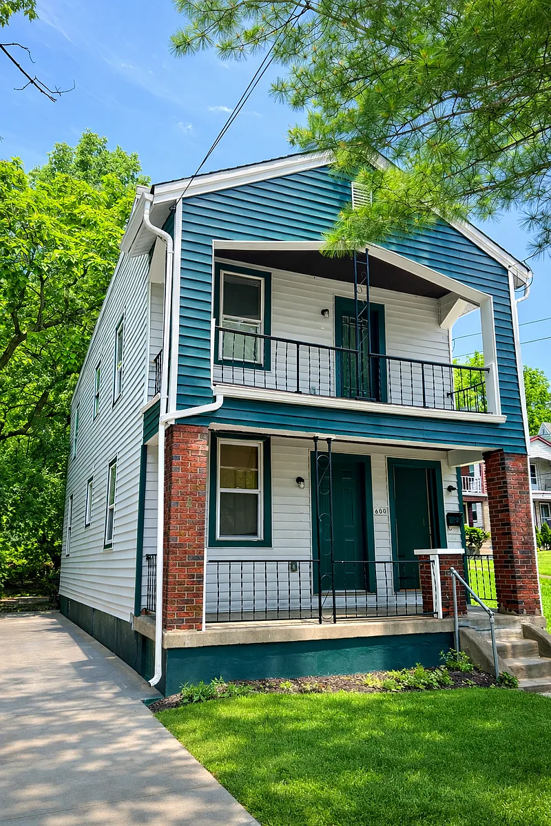 Building Photo - 600 De Votie Ave