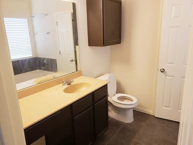 13009 Ring Dr — Photo 10