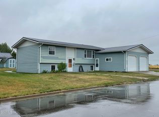 315 6th St S, New Salem, ND 58563