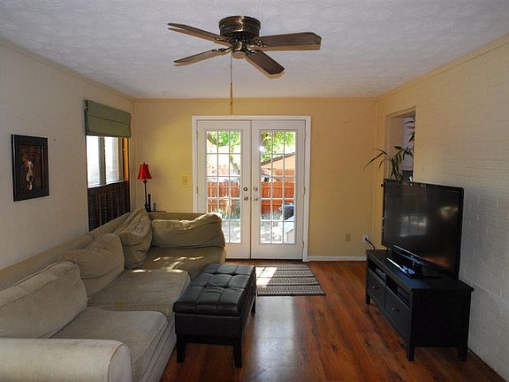 4th image of 10656 Turfwood Ct