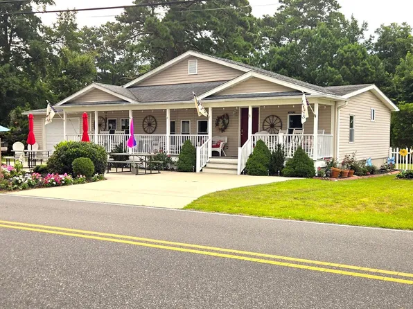 3452 Willow St, Chincoteague, VA 23336