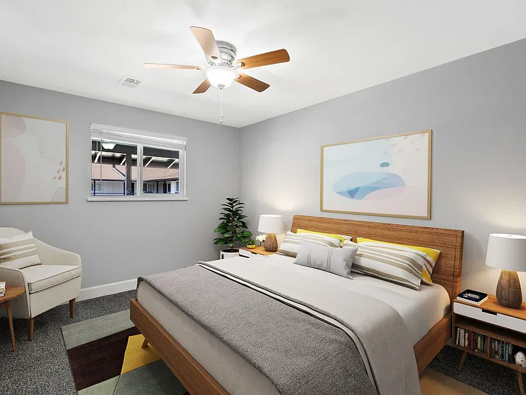 Beautiful Remodeled Apartments - includes washer/dryer Must See! — Photo 11