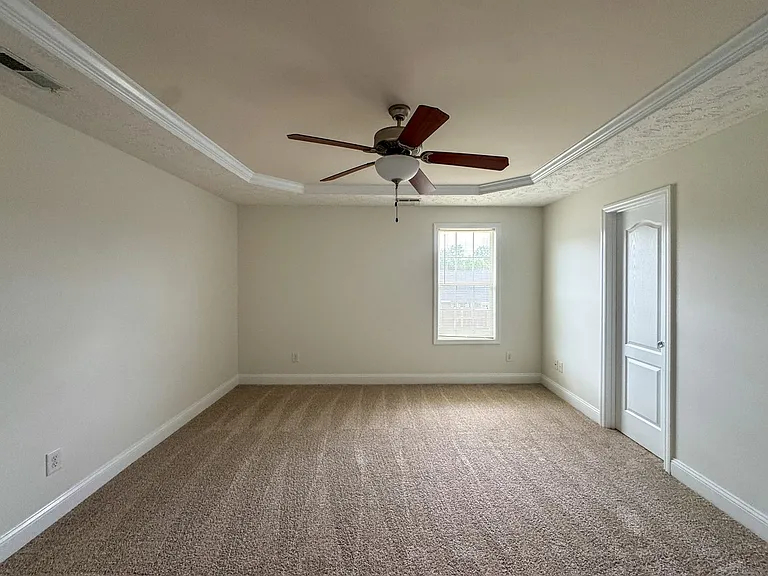 169 Wolfpoint Dr — Photo 8