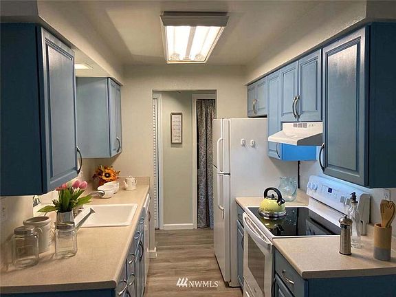 5th image of 17212 NE 45th St #95