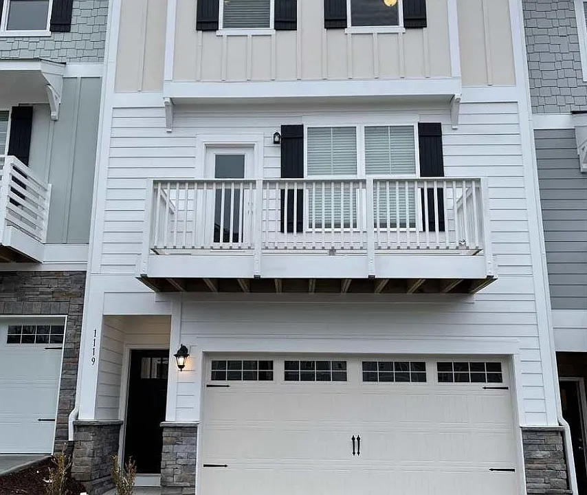 1119 Diamond Dove Ln