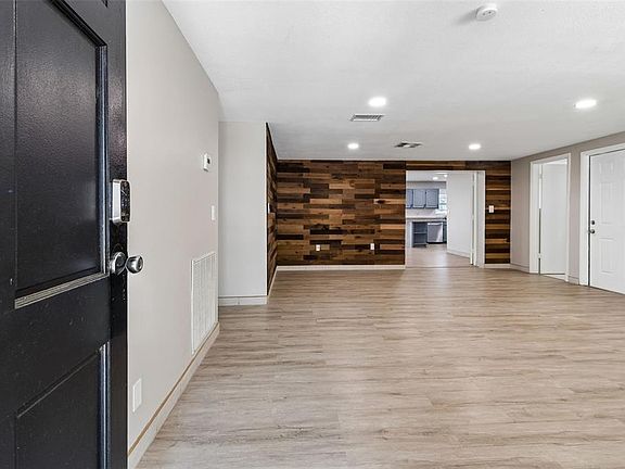 2nd image of 6705 Ralston Beach Cir