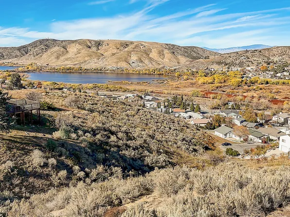 42729 Montello Dr, Lake Hughes, CA 93532